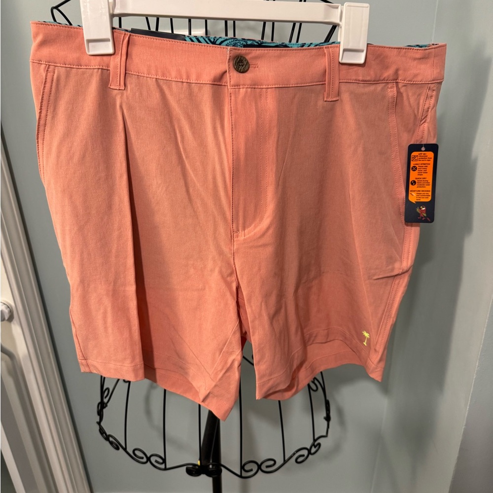 New Margaritaville Lobster Bisque Pale Orange Men’s Flat front shorts 34W x 7L
